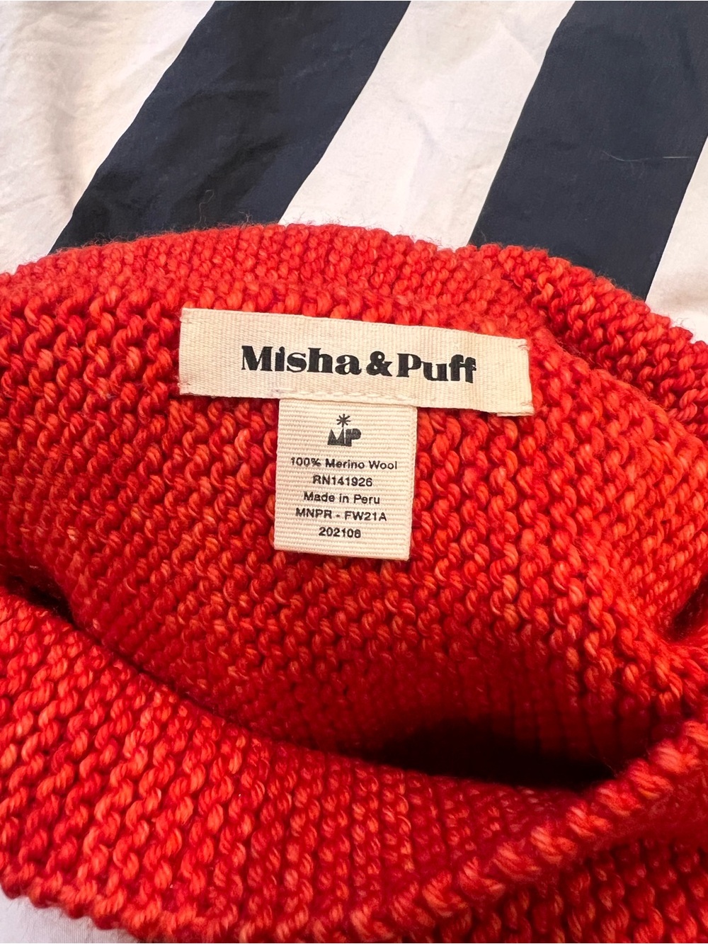 Misha & Puff red flame garter hat - Picture 5 of 5